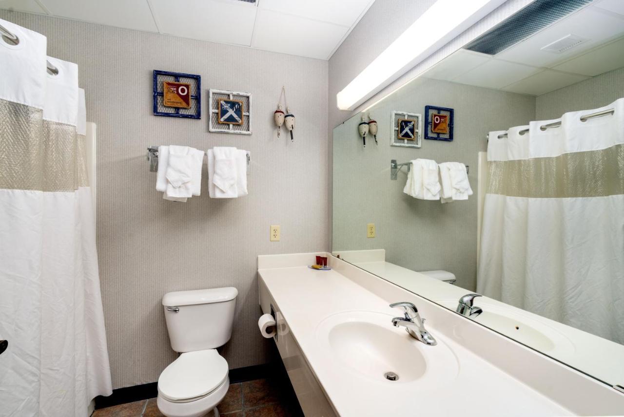 The Suites Hotel At Waterfront Plaza Duluth Exterior foto