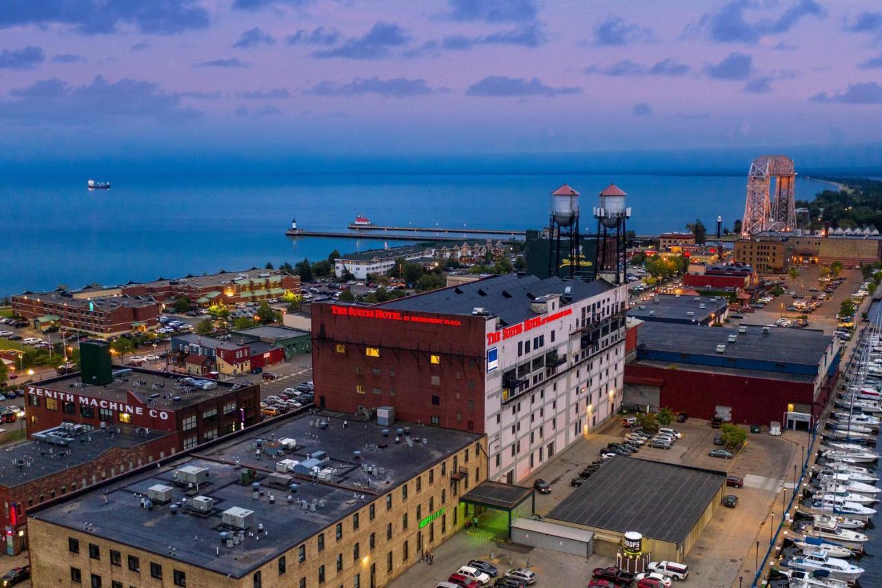 The Suites Hotel At Waterfront Plaza Duluth Exterior foto