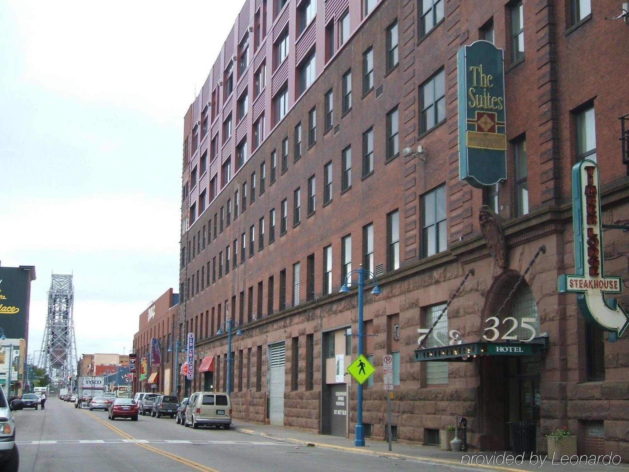 The Suites Hotel At Waterfront Plaza Duluth Exterior foto